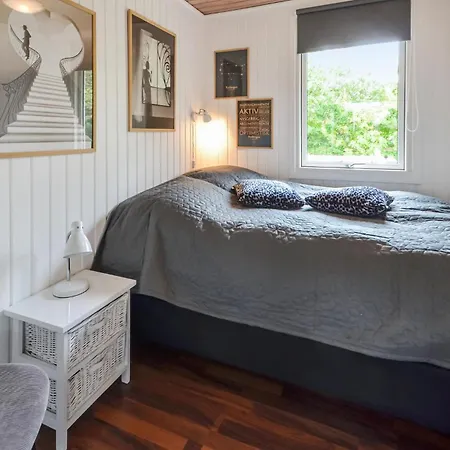 Holiday home Fjordglimt