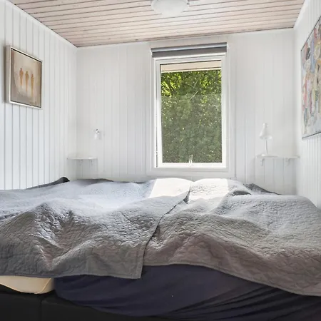 Fjordglimt Holiday home *