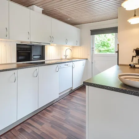 Holiday home Fjordglimt *